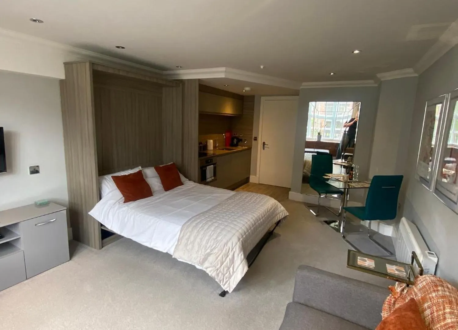 Perfect Apartment In Central York